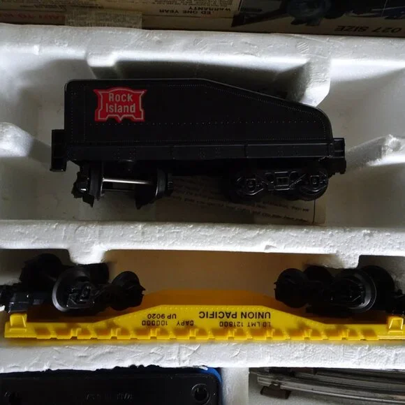 Lionel Rock Island Line - 027 Gauge - Electric Train Set - Vintage - Pre-owned - Picture 6 of 9